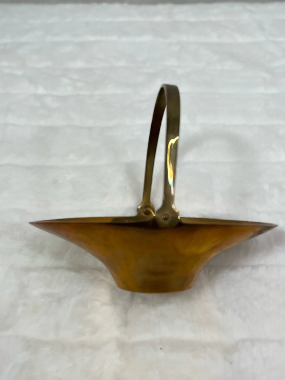 Vintage Brass Trinket Basket with Movable Handle – Mid Century Catchall Bowl